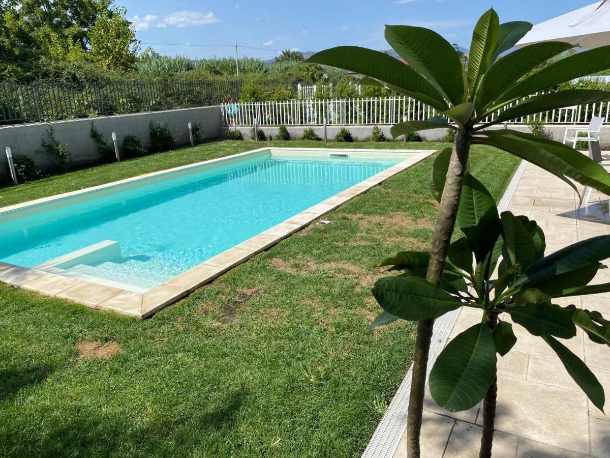 Artaleammare Villa Fondachello  Exteriör bild